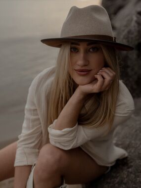 Meet your Posher, Anastasiia